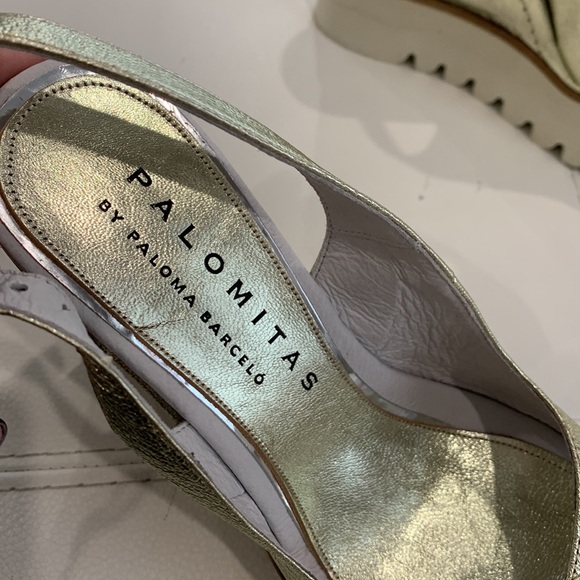 Shoes - Picture 3 of 7